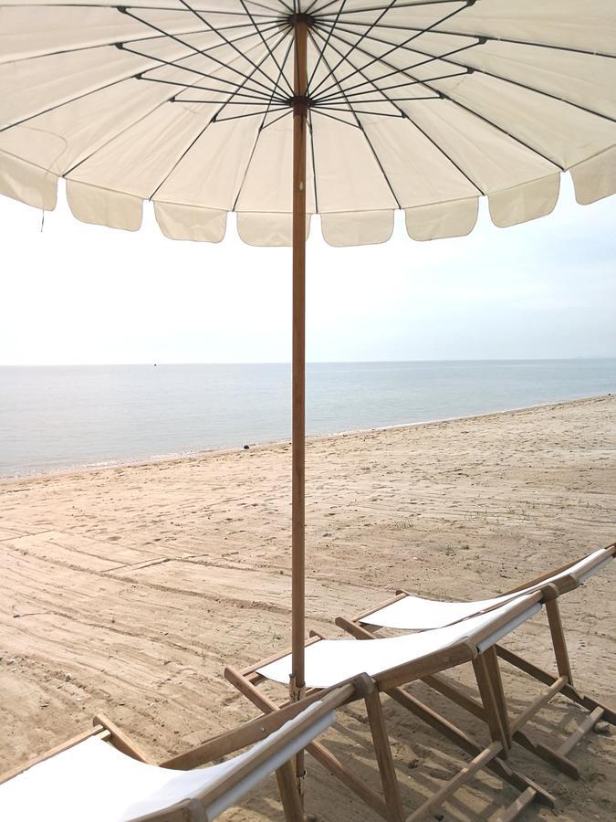 Blu-pool Access Cha-Am