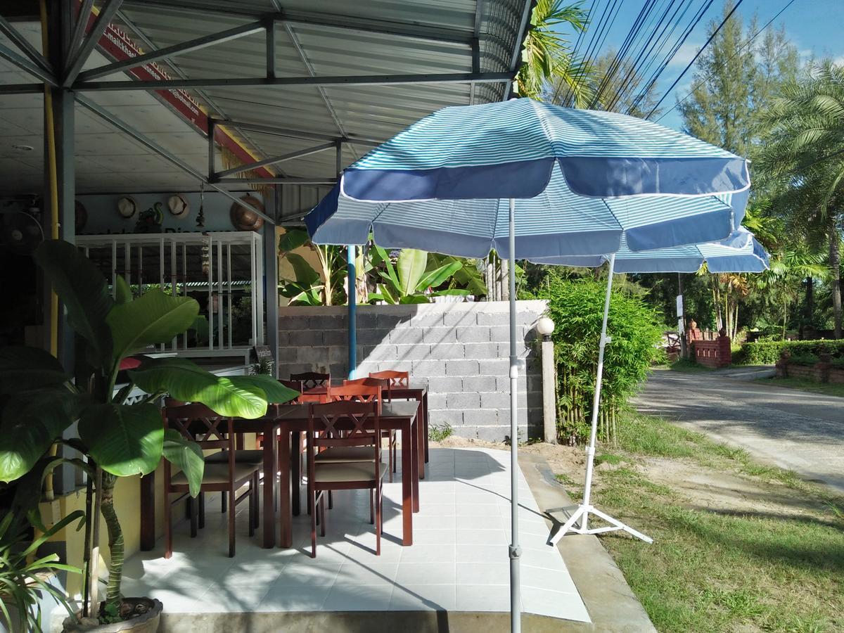 Khaolak Tusneem Guest house *
