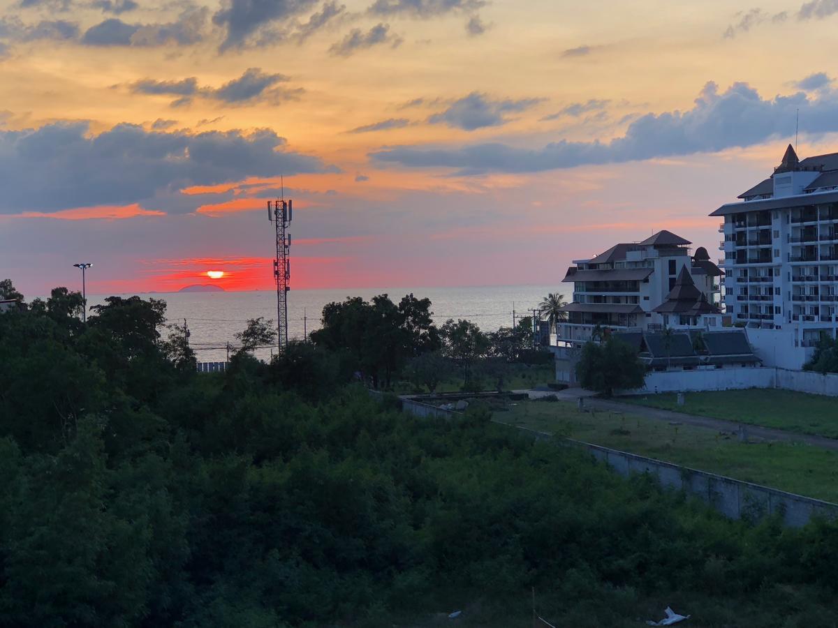 Breezy Apartment Pattaya