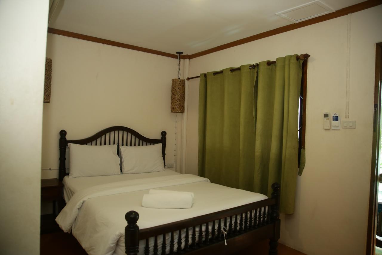J.t. House 2* Phi Phi Don