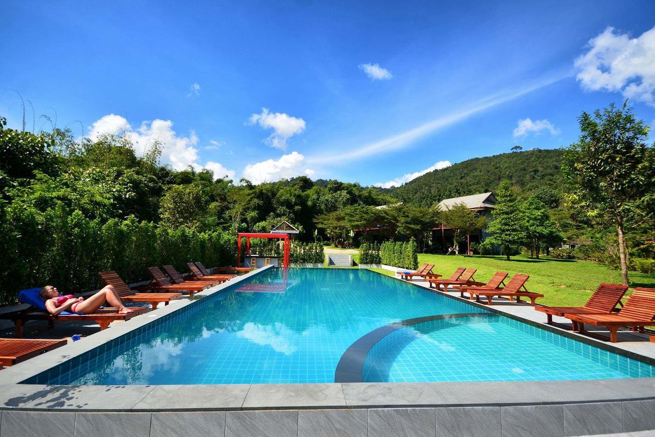 Montania Lifestyle 3* Khao Sok National Park
