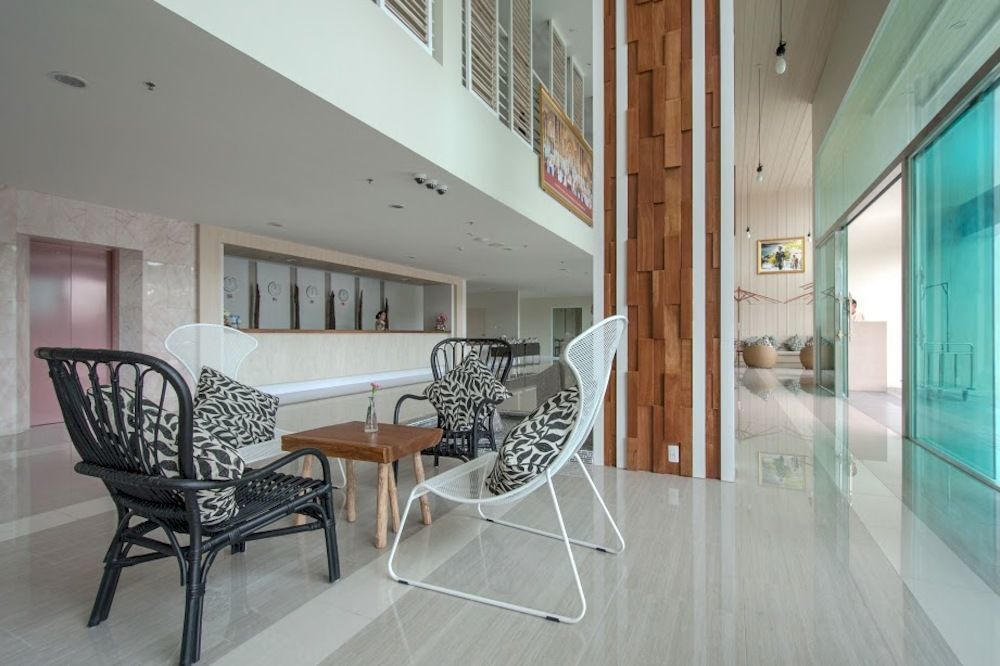 Prachuap Grand Hotel 3*