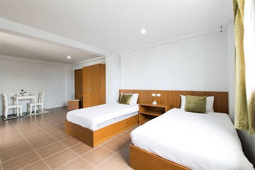 Hotel Oyo 227 Suchaya House 3*