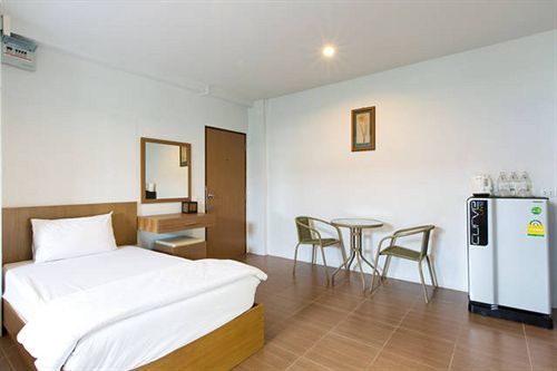 Hotel Oyo 227 Suchaya House Hua Hin