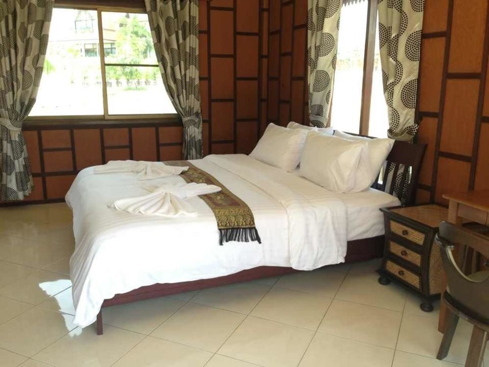 Hotel Chevasai Hua Hin