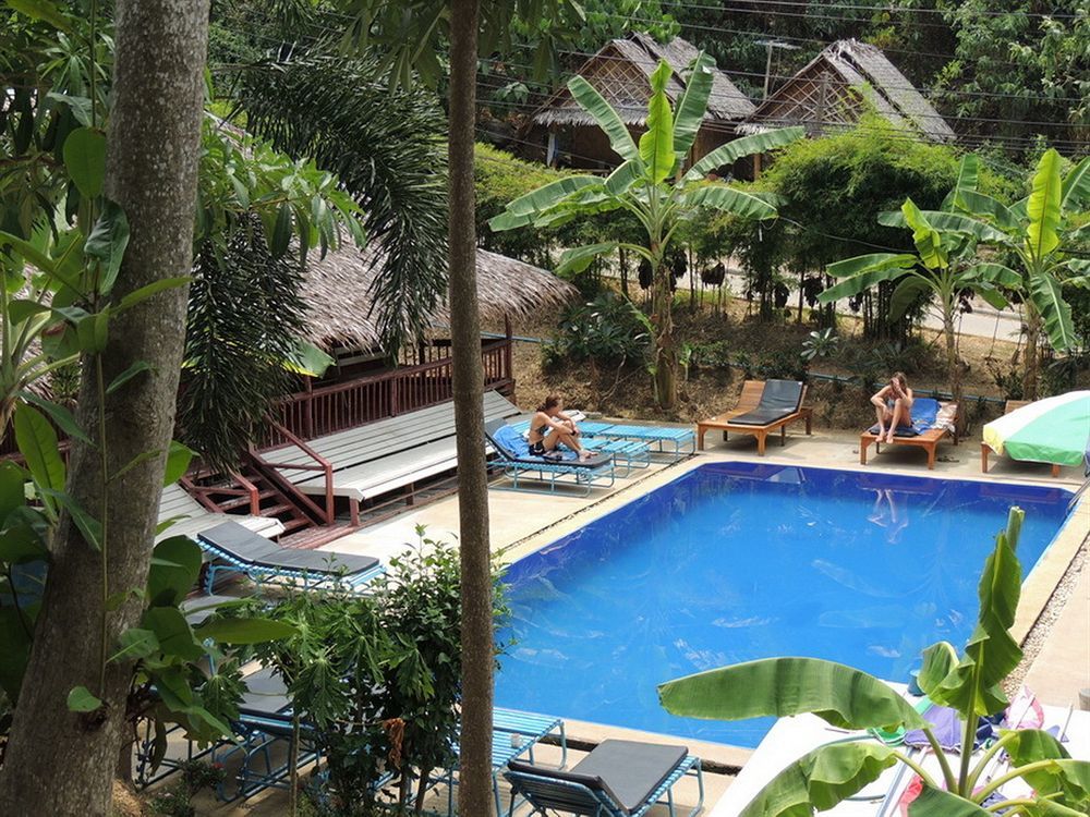 Hotel Banana Phi Phi Don