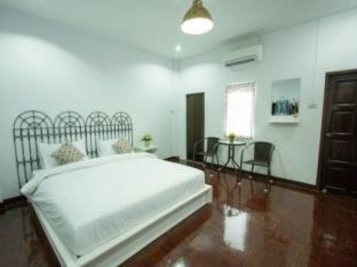 Rabaeng Hotel 2*