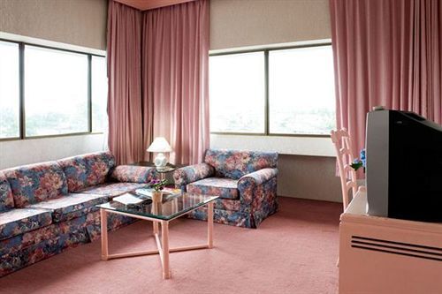 Hotel Thumrin