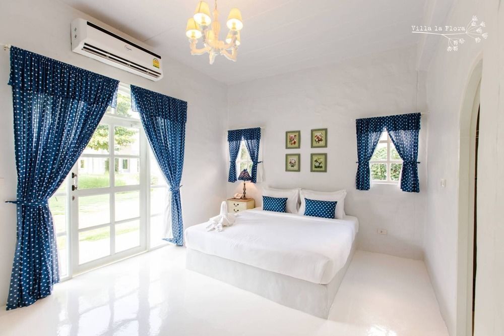La Flora Hotel 3*