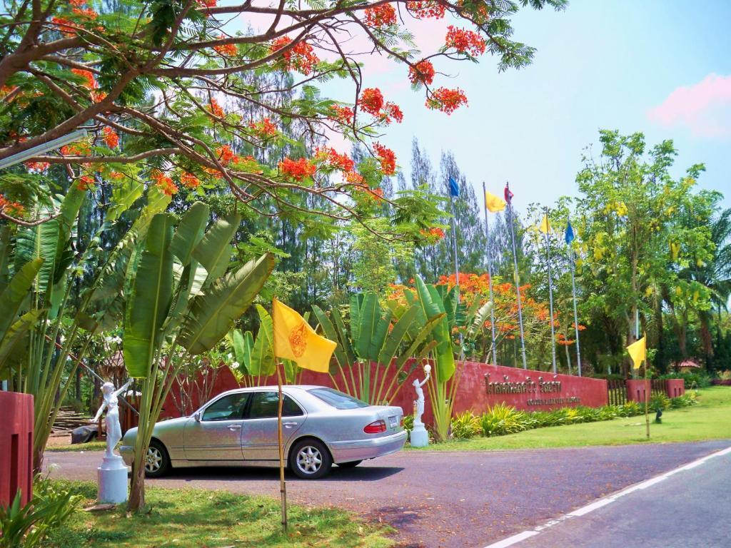 Golden View Boutique Resort 3*