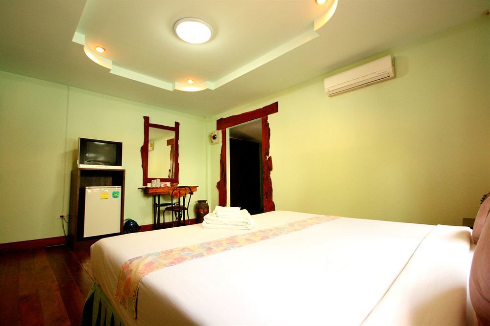 Baan Po Ngam Resort