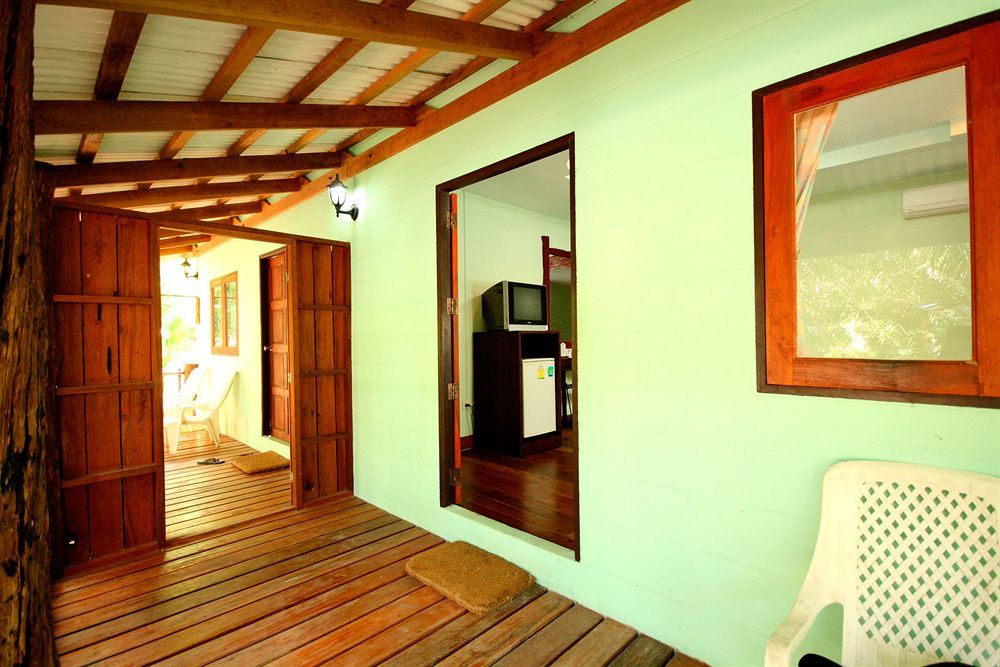 Baan Po Ngam Resort 3*