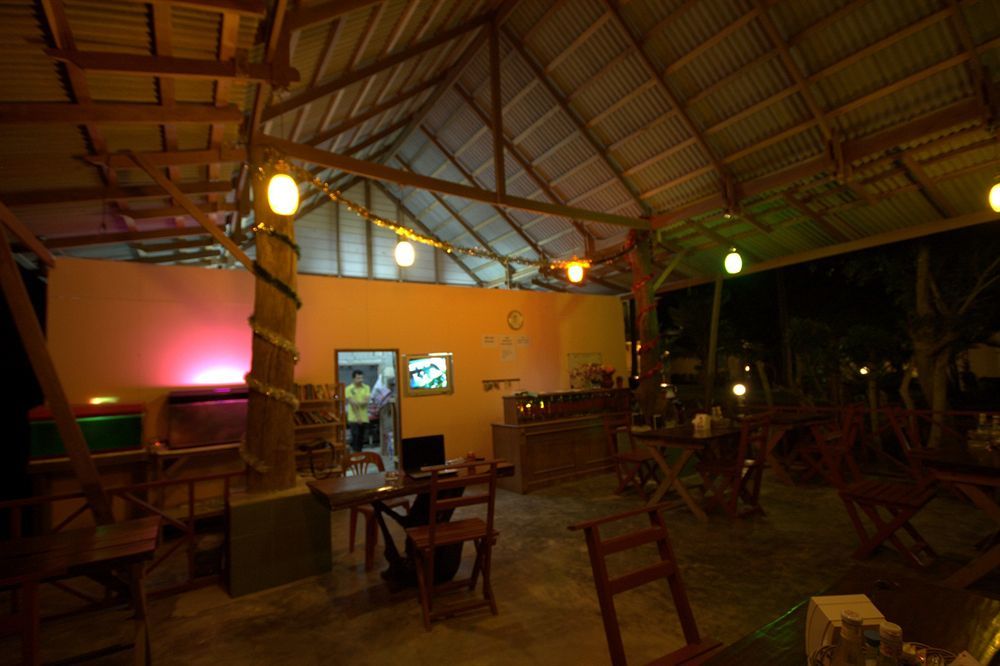 Aonang Side Guest house 2*