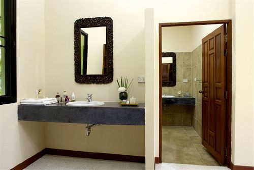Villa Baan Santi *