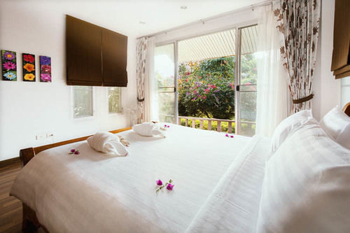 Thailee Villa *