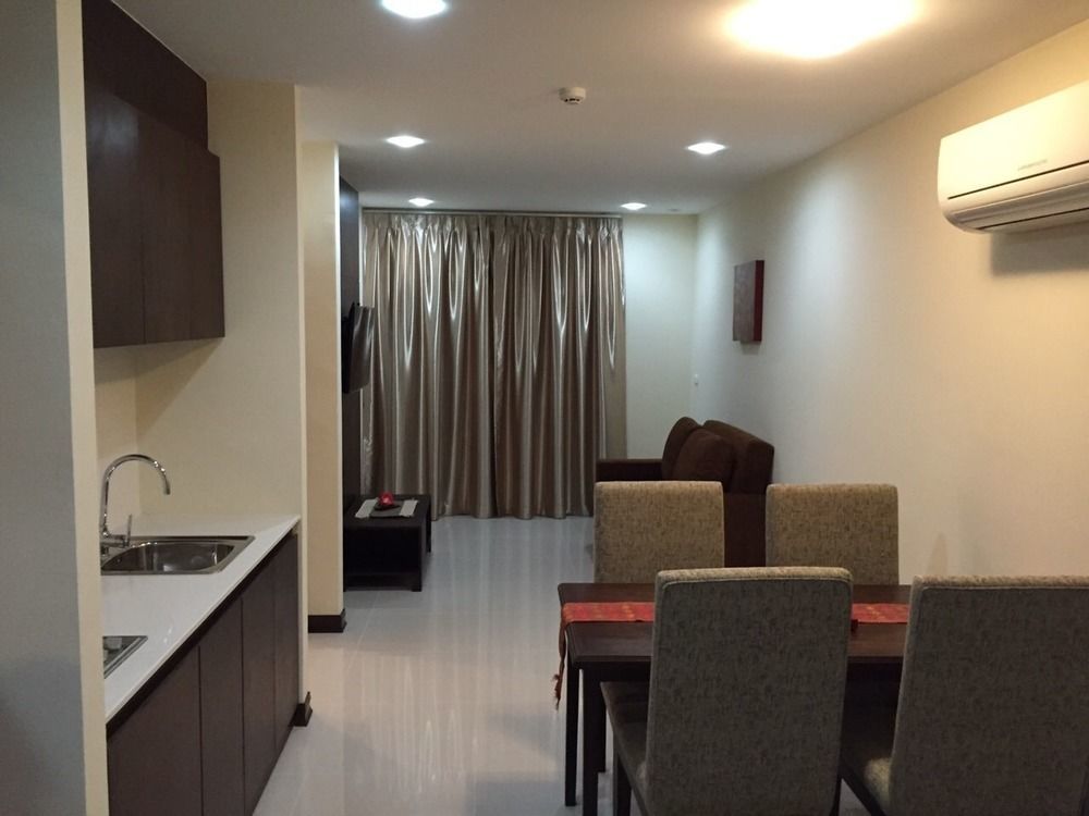 The Lai Thai Luxury Condominiums 4*