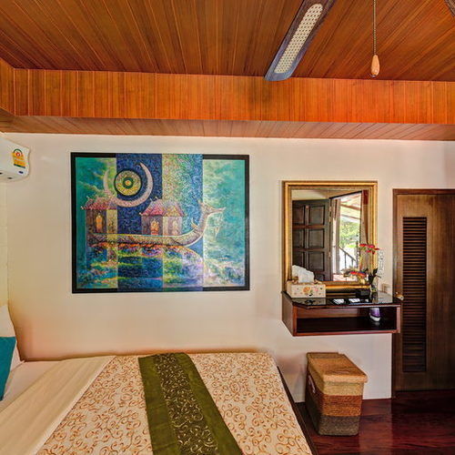 - Adults Only Hostel *