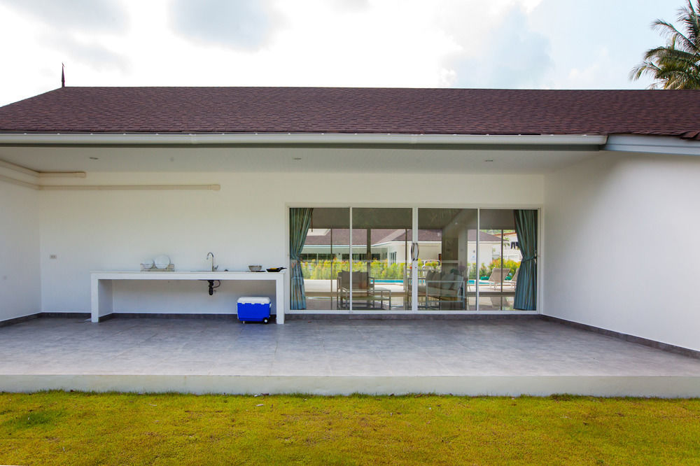 Baan Lalle Villa *