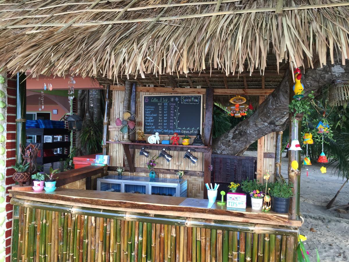 Full Moon Resort *