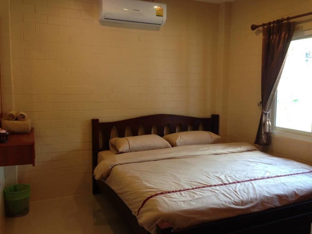Benwadee Pattaya Ban Pong (Chon Buri)