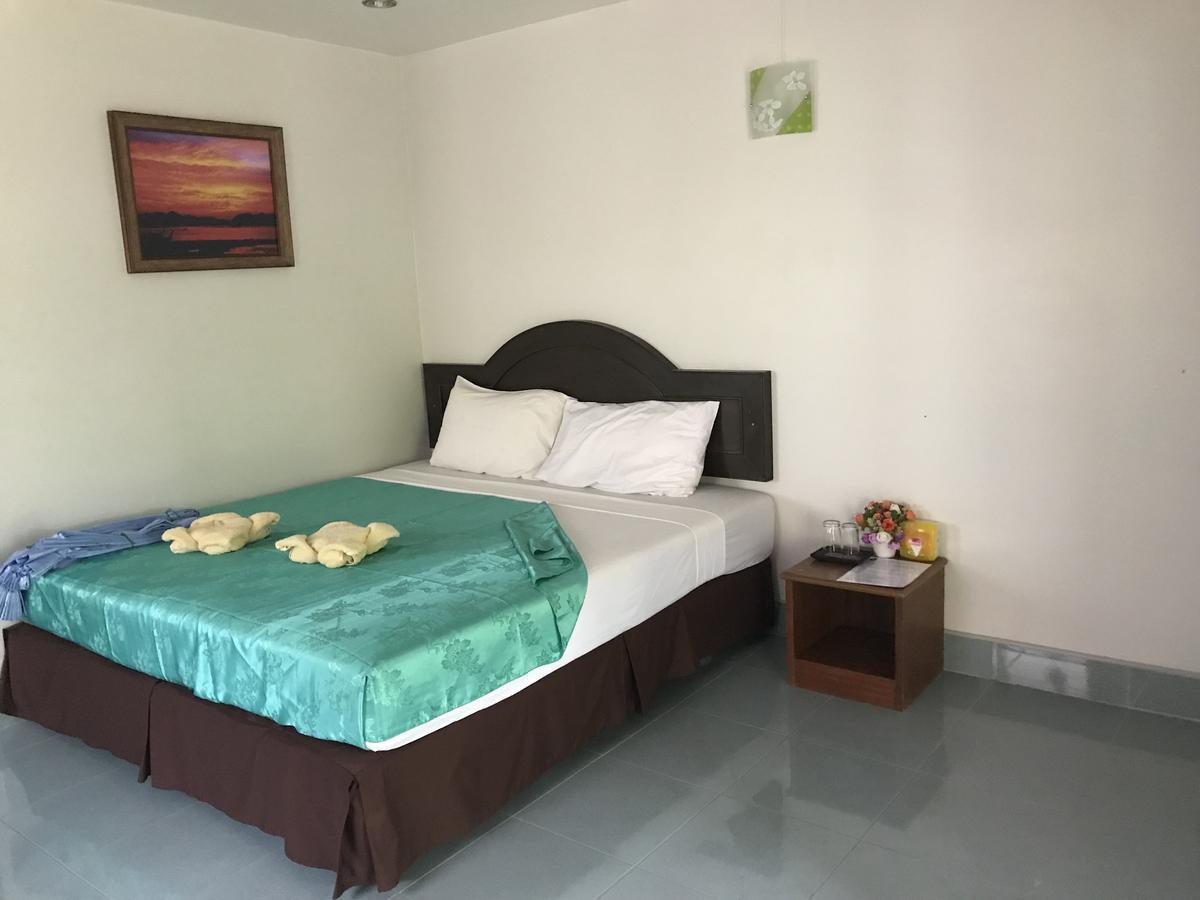 Resort Season Koh Jum