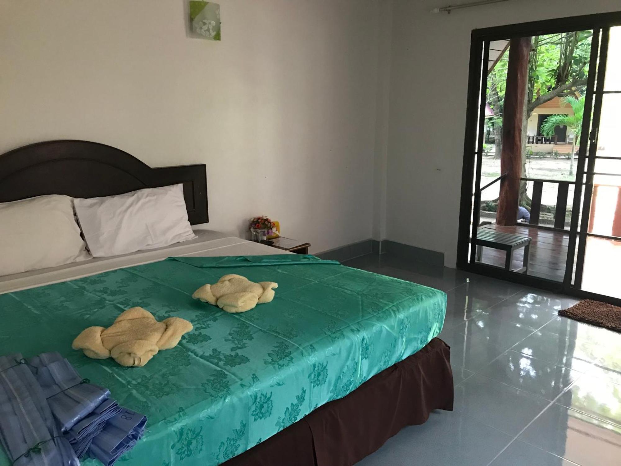 Season Resort Koh Jum