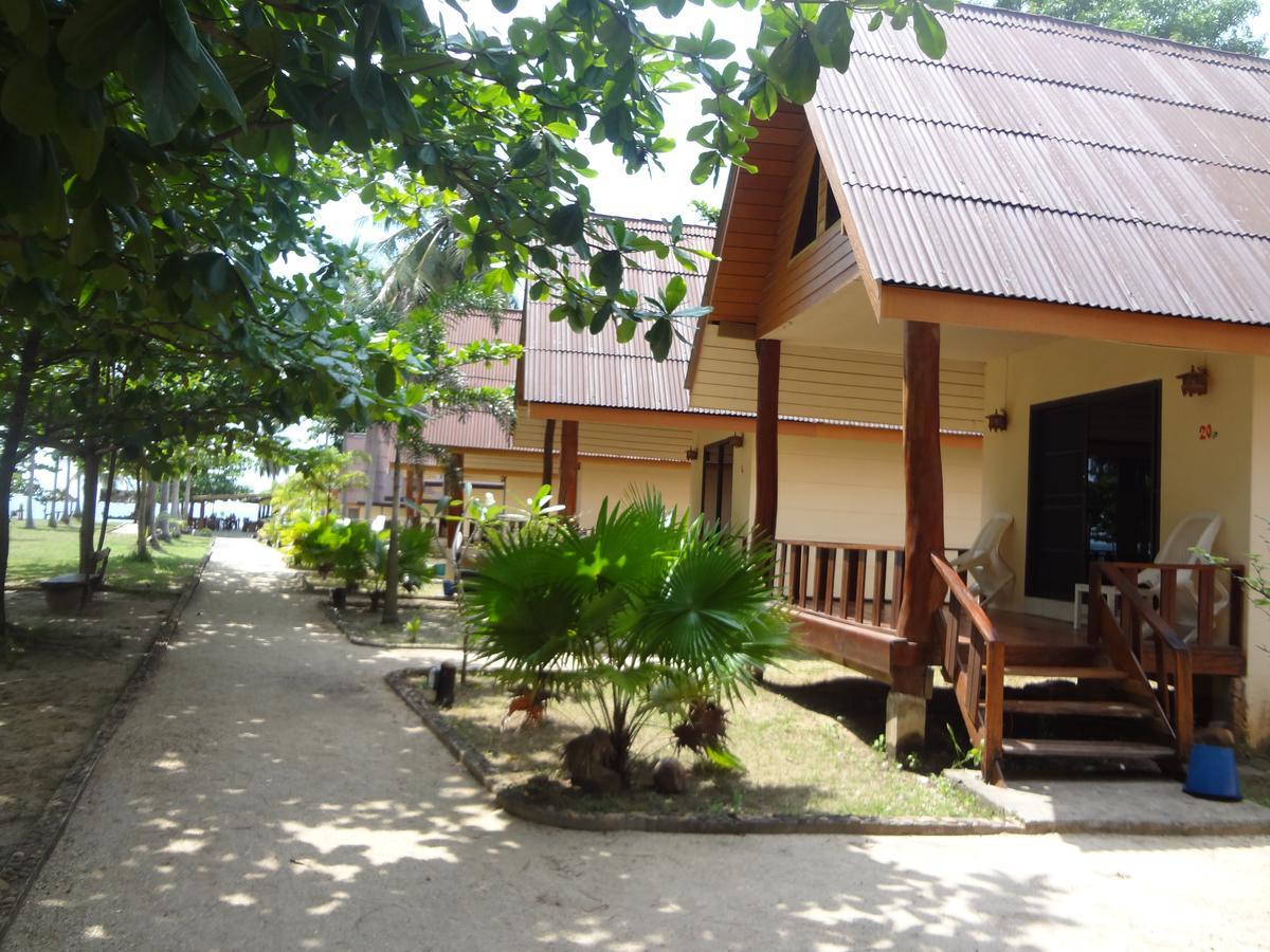 Season Resort 2*