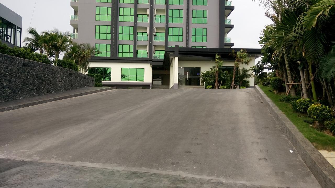Dusit Grand View * Praia de Jomtien