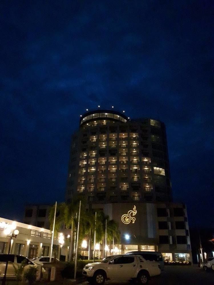 Hotel River 3*