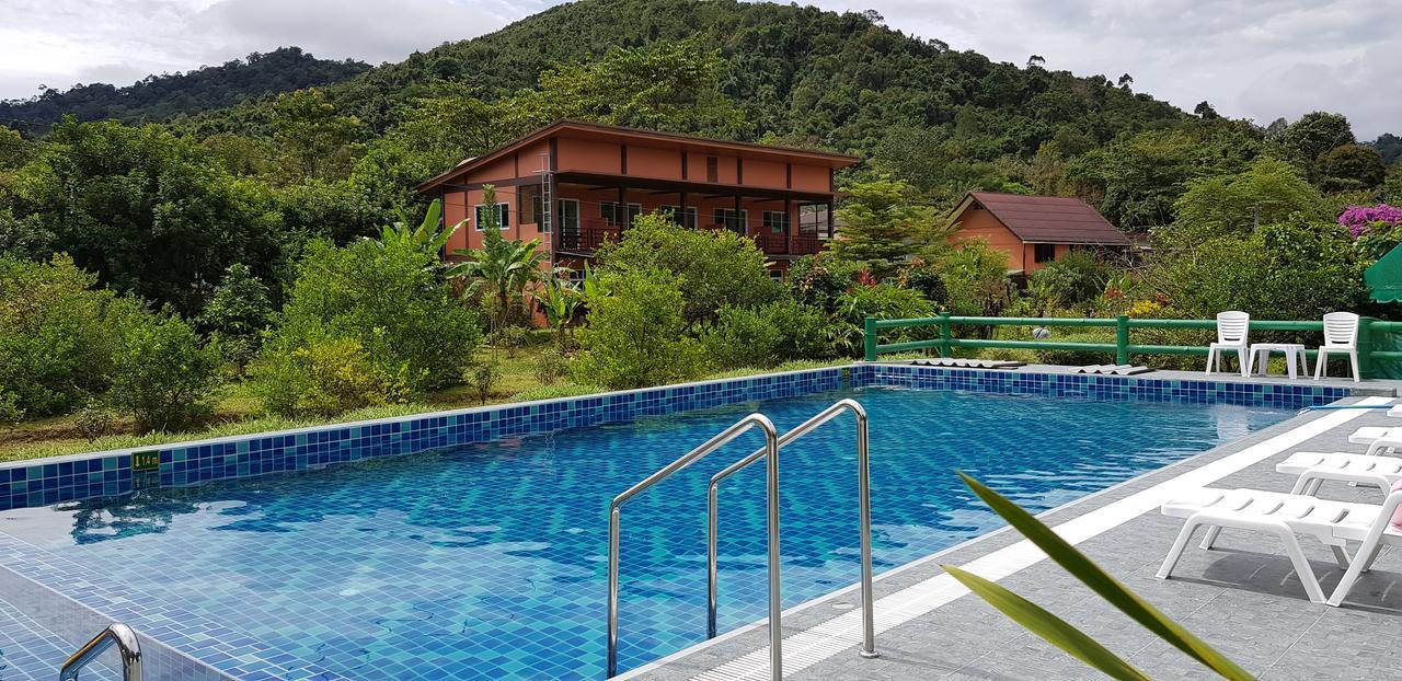 Hotel Khao Sok Country