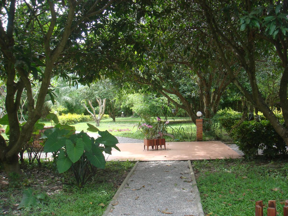 Thai-bamboo Holiday park Cha-Am