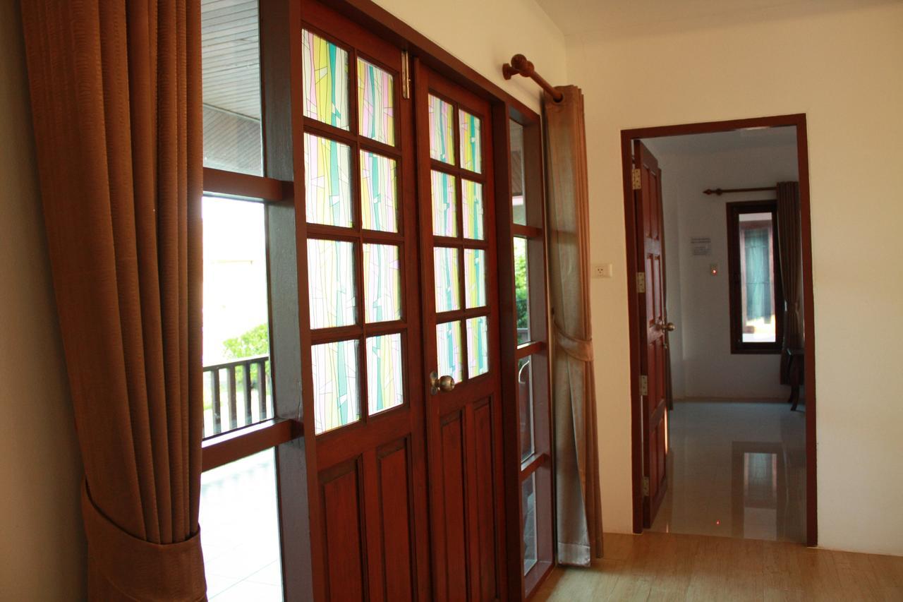 Resort Waterside Pran Buri
