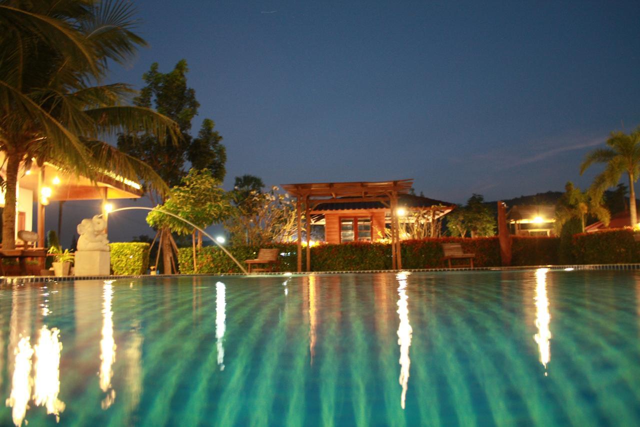 Waterside Resort