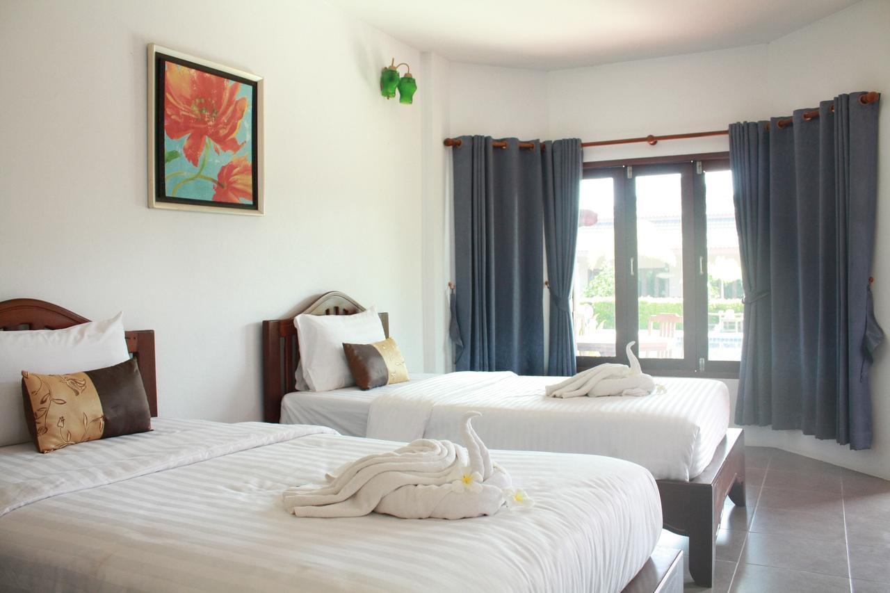 Resort Waterside Pran Buri