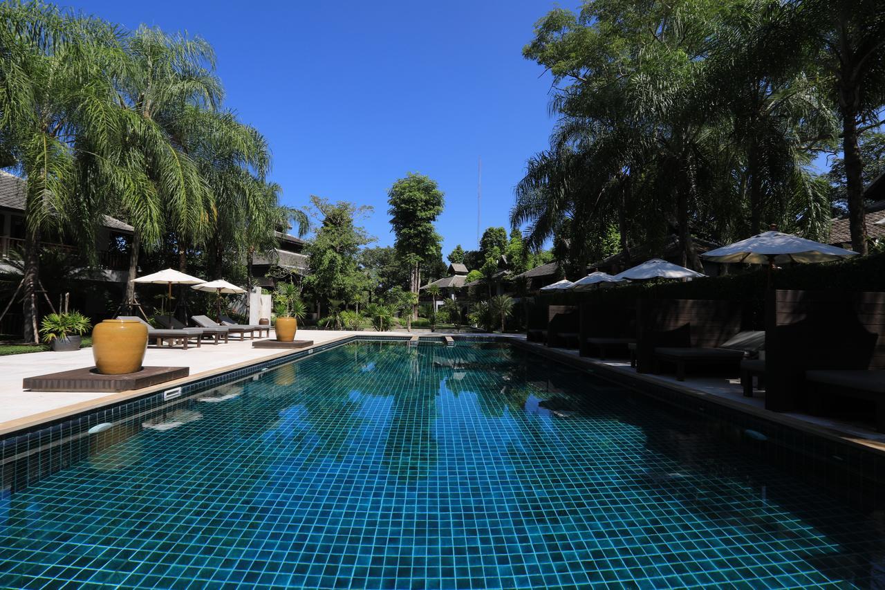 The Quarter Resort