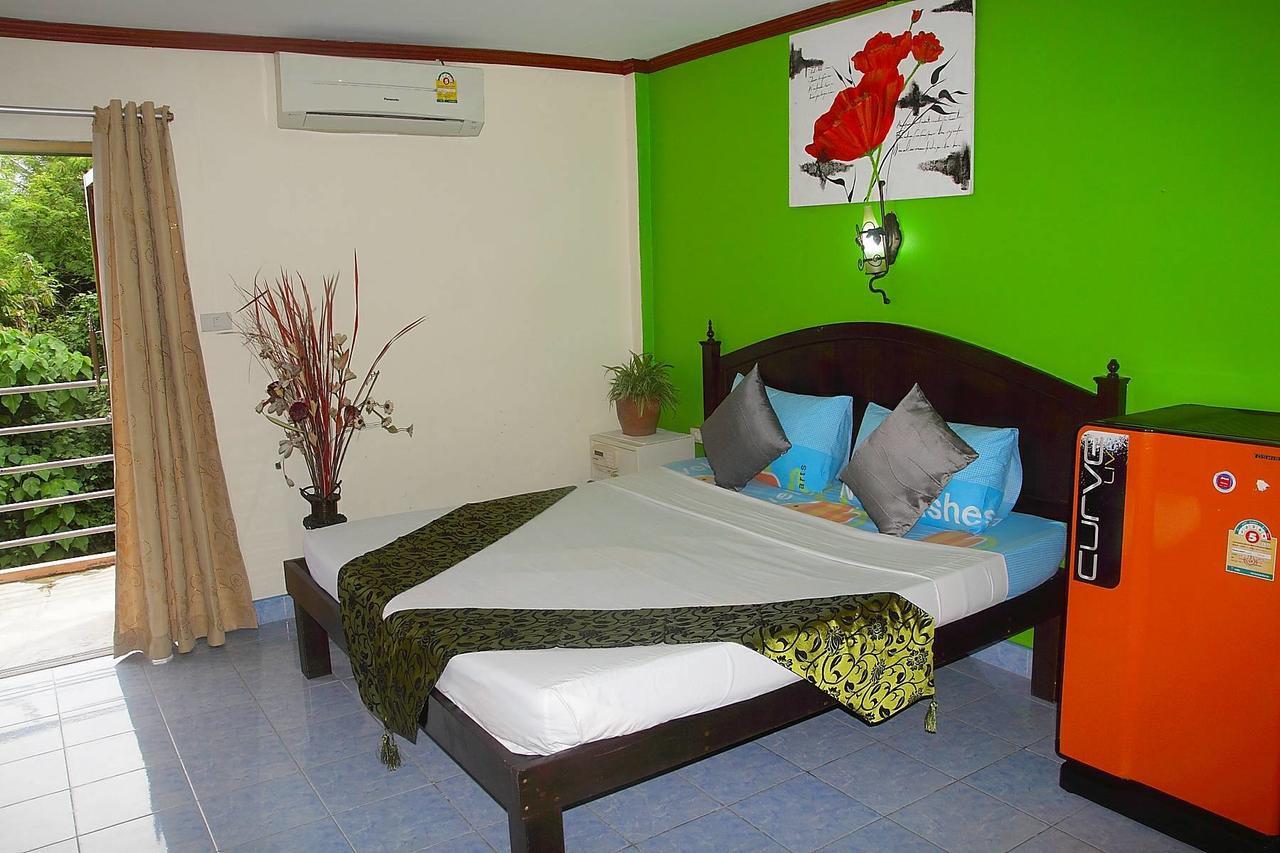 Seaworld Guest house 2*