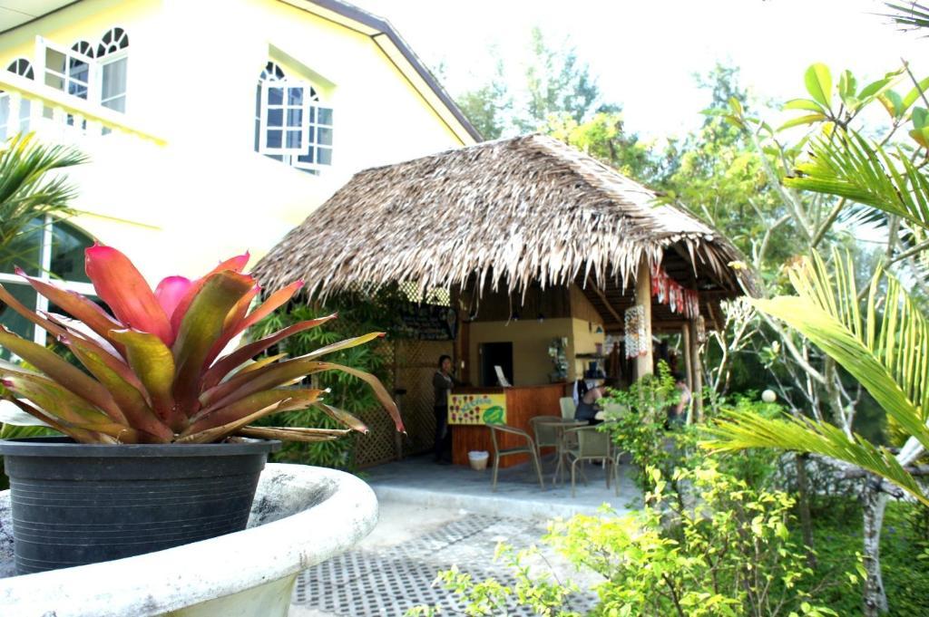 Roo Poo Guest house