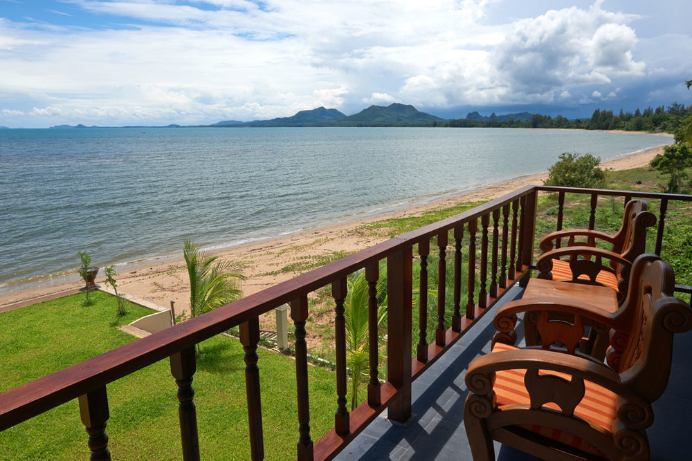 Sara Beachfront Boutique 4* Pathiu
