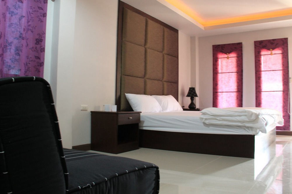 Hotel Nong Ying 1