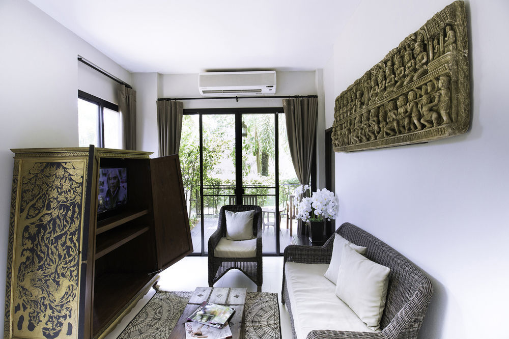 Albergue Dorm Of Happiness By Tharaburi *