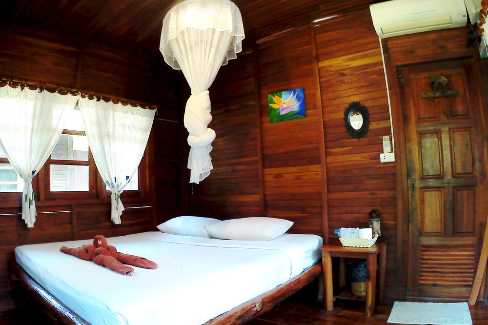 Nice & Easy House Hotel Koh Lanta