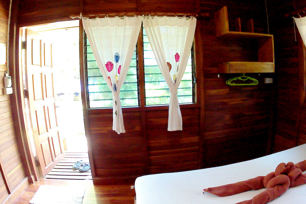 Nice & Easy House 3*