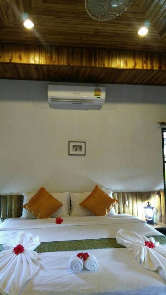 Euro Lanta White Rock Holiday park 3*