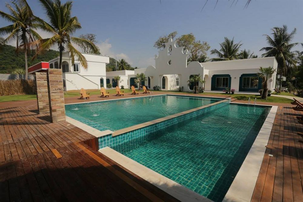 Meet The Sea Resort 2*