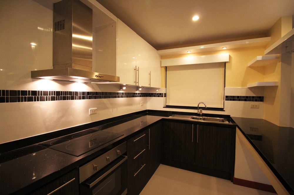 Hotel Oyo 786 Bangsaray Village Sattahip