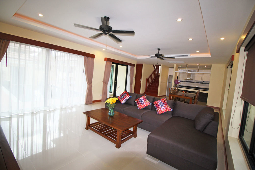 Oyo 786 Bangsaray Village 3* Sattahip