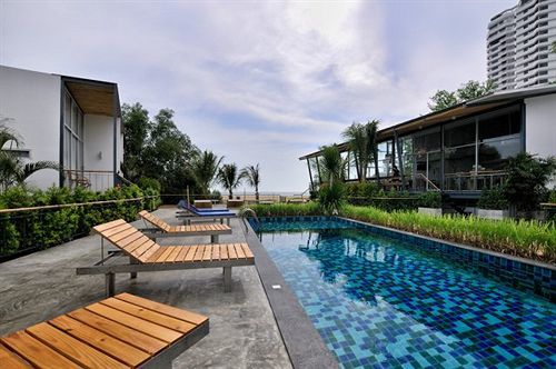 Lg Lemon Grass Resort