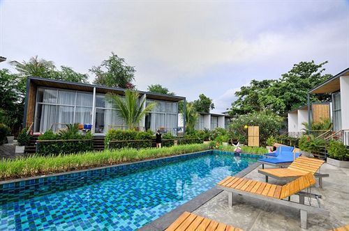 Lg Lemon Grass 3* Na Chom Thian
