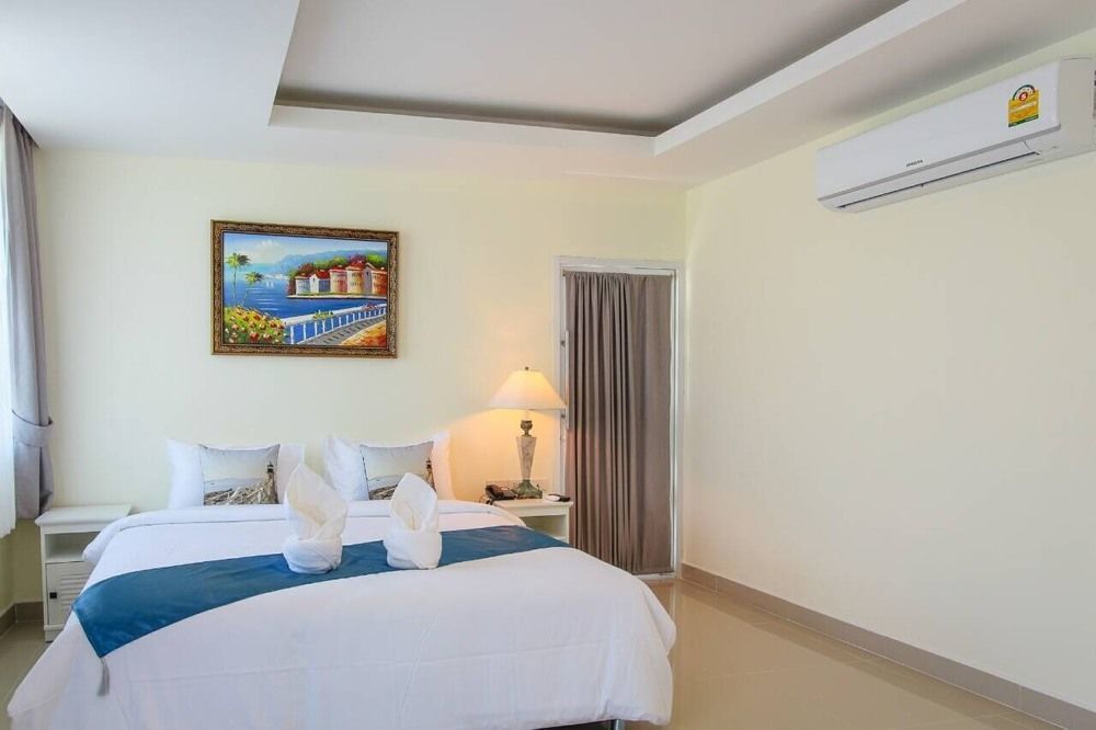 Evergreen Hotel