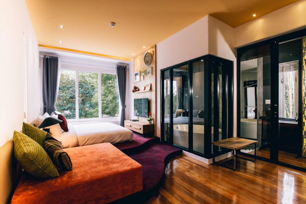 Hotel Monkey House